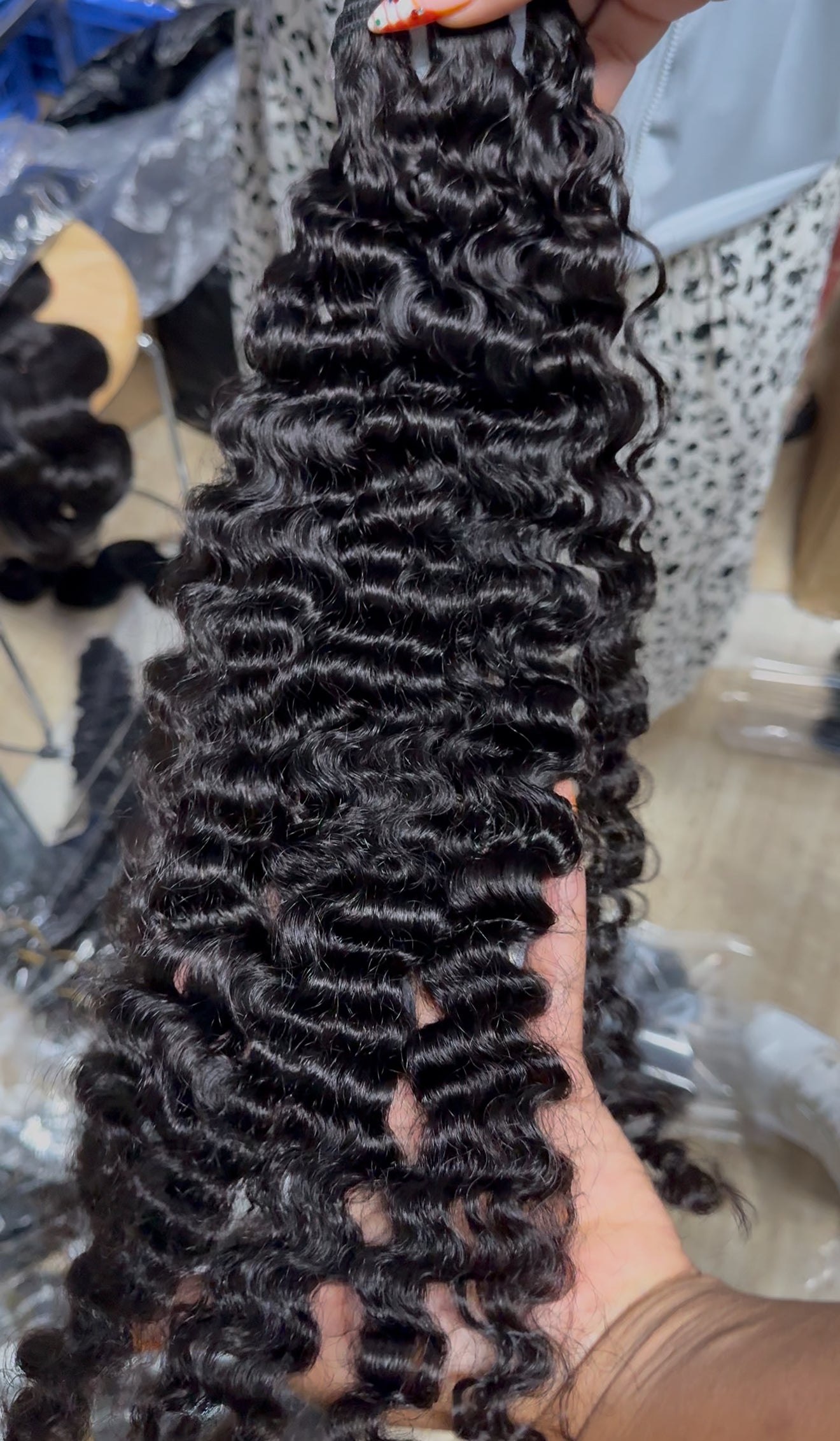 Fournisseur curly ( virgin )